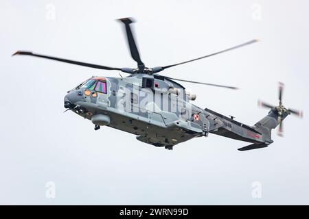 Radom, Polen - 25. August 2023: Polnische Marine Leonardo AgustaWestland AW101 Merlin Transporthubschrauber. Luftfahrt- und Militärrotorboote. Stockfoto