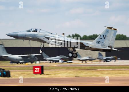 FAIRFORD/DEUTSCHLAND - vom 12. Juli 2018: United States Air Force USAF F-15C Eagle 86-0172 fighter Jet aircraft Ankunft und Landung für RIAT Royal In Stockfoto
