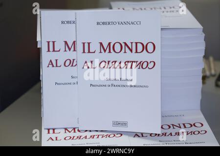 Roma, Italien. März 2024. il libro Il Coraggio Vince con la präsentazione di Francesco Storace - Roma, Italia - Mercoledì, 13. März 2024 (Foto Cecilia Fabiano/LaPresse) das Buch Il Coraggio Vince mit der Präsentation von Francesco Storace - Politik - Rom, Italien - Mittwoch, 13. März 2024 (Foto Cecilia Fabiano/LaPresse) Credit: LaPresse/Alamy Live News Stockfoto