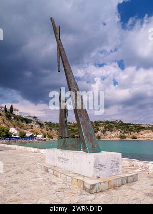 Statue von Pythagoras, Hafen von Pythagoreio, Insel Samos, nördliche Ägäis, griechische Inseln, Griechenland, Europa Urheberrecht: KarolxKozlowski 1245-3364 Stockfoto