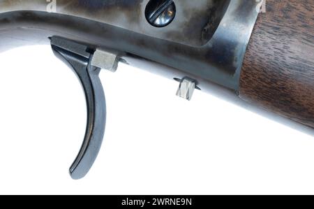 Stößel hinter dem Auslöser eines Cowboy-ähnlichen Hebelgewehrs, der bei einem solchen Ausfahren verhindert, dass die Pistole aus Sicherheitsgründen abfeuert Stockfoto