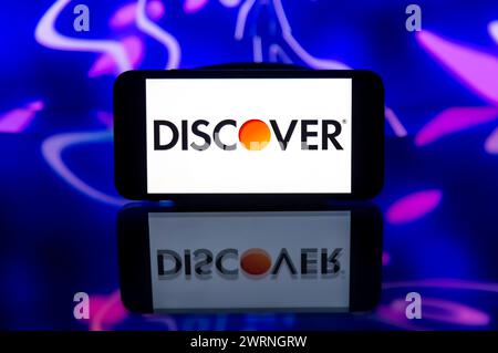 Indien. März 2024. In dieser Abbildung wird das Discover-Logo auf dem Bildschirm eines Mobiltelefons angezeigt. (Credit Image: © Idrees Abbas/SOPA Images via ZUMA Press Wire) NUR REDAKTIONELLE VERWENDUNG! Nicht für kommerzielle ZWECKE! Stockfoto