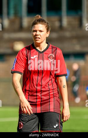 Ystrad Mynach, Wales. 3. Oktober 2021. CATIA Reis Campos von Hounslow Women während des FA Women's National League Southern Premier Division Spiels zwischen Cardiff City Ladies und Hounslow Women im Centre of Sporting Excellence in Ystrad Mynach, Wales, Großbritannien am 3. Oktober 2021. Quelle: Duncan Thomas/Majestic Media. Stockfoto