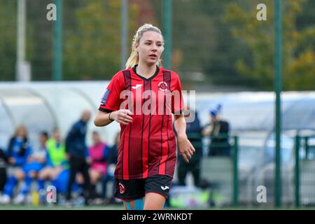 Ystrad Mynach, Wales. 3. Oktober 2021. Jessica Watkins von Hounslow Women während des FA Women's National League Southern Premier Division Spiels zwischen Cardiff City Ladies und Hounslow Women im Centre of Sporting Excellence in Ystrad Mynach, Wales, Großbritannien am 3. Oktober 2021. Quelle: Duncan Thomas/Majestic Media. Stockfoto