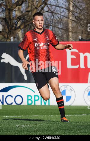 Mailand, Italien. März 2024. Mailand, AC Mailand Spieler Francesco Camarda beim Spiel der Jugendliga Mailand - Real Madrid im PUMA House of Football. Auf dem Foto: Francesco Camarda Credit: Independent Photo Agency/Alamy Live News Stockfoto