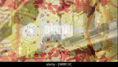 Bild eines Netzwerks von Verbindungen mit digitalen Ikonen über Frau Stockfoto