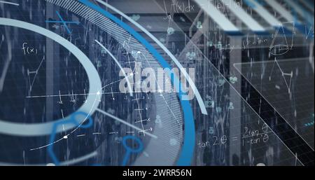 Bild der Datenverarbeitung über dem Serverraum Stockfoto