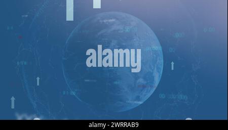 Abbildung der Verarbeitung von Finanzdaten und Pfeile über dem Globus auf blauem Hintergrund Stockfoto