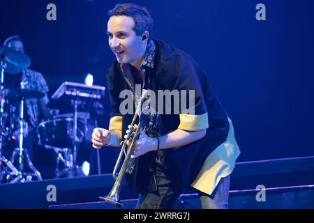 MADRID, ESPAÑA – 27. OKTOBER. La Pegatina en concierto de 20 aniversario en el Wizink Center de Madrid el 27 de Octubre de 2023 Stockfoto