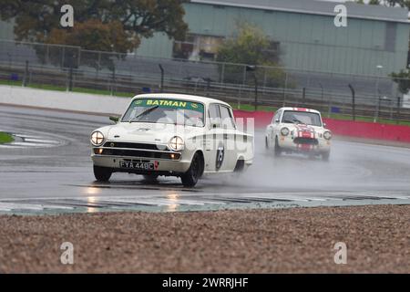 Richard Bateman, Lotus Ford Cortina Mk1, HRDC Jack Sears Trophy für 1958-1966 Tourenwagen, ein fünfundvierzigminütiges Rennen mit der Option eines zweiten Fahrers, Stockfoto