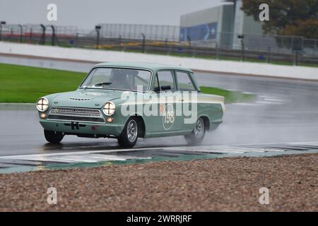 Mark Burton, Graham Pattle, Ford Lotus Cortina Mk1, HRDC Jack Sears Trophy für 1958-1966 Tourenwagen, ein fünfundvierzigminütiges Rennen mit der Option SEC Stockfoto