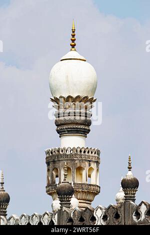 Minar of Qutub Shahi Gräber, erbaut im 17. Jahrhundert, Hyderabad, Telangana, Indien. Stockfoto