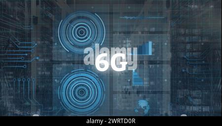 Bild der 6g-Text- und Datenverarbeitung über Cityscape- und Computerserver Stockfoto