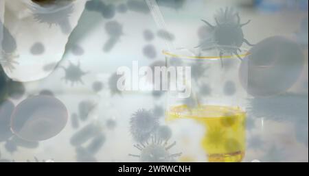 Das digitale Bild zeigt das Coronavirus mit Blutzellen im Labor und unterstreicht die COVID-19-Wissenschaft. Stockfoto