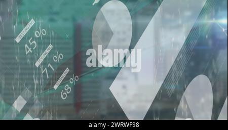 Bild von Diagrammen und Diagrammen, die Daten auf dunkelgrünem Hintergrund verarbeiten Stockfoto