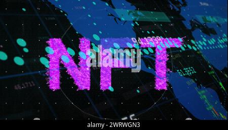 Digitales Bild des violetten nft-Textbanners über der Weltkarte vor schwarzem Hintergrund Stockfoto
