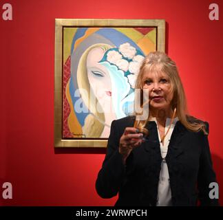 Die Pattie Boyd Collection bietet vom 8. Bis 22. März einen bemerkenswerten Einblick in die Privatwelt des gefeierten Models, Muse, Fotografen und Ikone. Alle 111 Lose können ab 26. Februar online von Christie’s angeboten werden. Boyd, ein viermaliges Vogue-Cover-Girl, gilt weithin als die legendärste Muse des Rock – als ehemalige Ehefrau von George Harrison und Eric Clapton inspirierte sie einige der größten Liebeslieder aller Zeiten. Der Verkauf wird von dem Original-Artwork geleitet, das Eric Clapton für das Cover von Derek und dem Dominos-Album Layla aus dem Jahr 1970 ausgewählt hat. Stockfoto