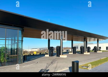 Porsche Charging Lounge Bingen am rhein, Power Charger Elektrofahrzeug, Ladestation, Elektrofahrzeug in Europa, alternative Energie, Technologie Stockfoto