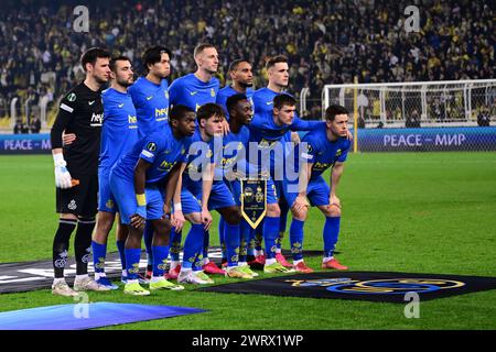 Istanbul, Türkei. März 2024. Die Spieler der Union wurden am Donnerstag, den 14. März 2024, in Istanbul, Türkei, zu Beginn eines Fußballspiels zwischen dem türkischen Verein Fenerbahce SK und dem belgischen Verein Royale Union Saint Gilloise, dem Rückspiel des Endspiels der UEFA Conference League 1/8 in Istanbul, dargestellt. BELGA FOTO LAURIE DIEFFEMBACQ Credit: Belga News Agency/Alamy Live News Stockfoto