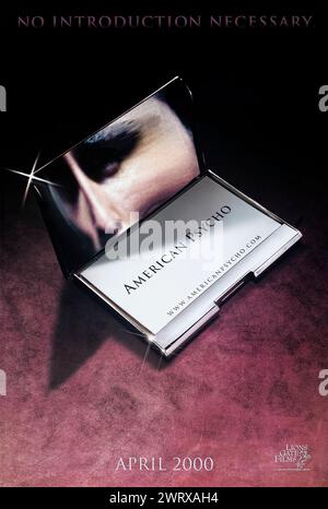 American Psycho (2000) unter der Regie von Mary Harron mit Christian Bale, Justin Theroux und Josh Lucas. Fantasievolle Großbildverfilmung von Bret Easton Ellis kontroversen Roman über den erfolgreichen Banker Patrick Bateman, der sein psychopathisches Ego und seine Neigung zu extremer Gewalt verbergen. US Advance Poster ***NUR FÜR REDAKTIONELLE ZWECKE***. Quelle: BFA/Lionsgate Stockfoto