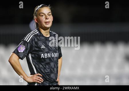 Amsterdam, Niederlande. März 2024. AMSTERDAM, 14.03.2024, Sportpark de Toekomst, TOTO KNVB Beker Vrouwen Football Final Four, Saison 2023/2024, Spiel zwischen Jong Ajax und Ajax (Frauen), Ajax Spieler Romee Leuchter Credit: Pro Shots/Alamy Live News Stockfoto