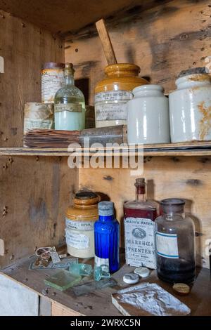 Antarktis, Rossmeer, Ross Island, Cape Royds. Shackleton’s Hut, die während der britischen Antarktis-Nimrod-Expedition (1907–1907) im Inneren des Landes genutzt wurde. Stockfoto