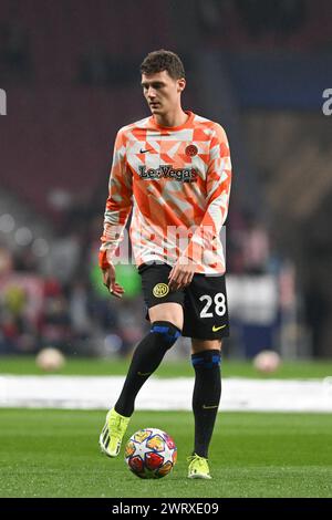 Madrid, Spanien. März 2024. Benjamin Pavard vom FC Inter während des UEFA Champions League-Spiels zwischen Inter FC Internazionale und Club Atletico de Madrid am 13. März 2024 im Stadion Civitas Metropolitano in Madrid Credit: Tiziano Ballabio Credit: Independent Photo Agency/Alamy Live News Stockfoto