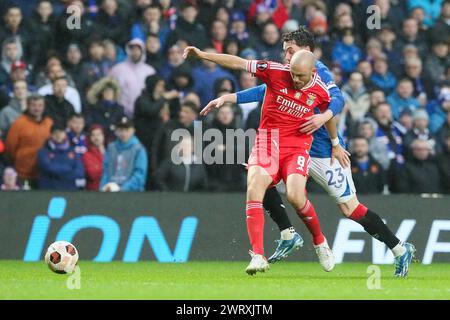 Glasgow, Großbritannien. März 2024. Die Rangers FC spielen beim zweiten Spiel gegen Benfica FC auf ihrem Heimstadion, dem Ibrox Stadium. Im vorherigen Spiel auf dem Heimspielplatz von Benfica in Lissabon, Portugal, war das Ergebnis 2:2. Der Gewinner dieses Spiels geht in die nächste Runde und die letzten 8 im Wettbewerb. Quelle: Findlay/Alamy Live News Stockfoto