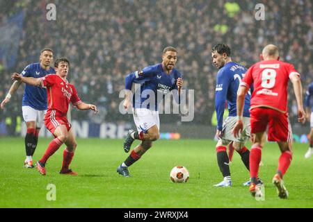 Glasgow, Großbritannien. März 2024. Die Rangers FC spielen beim zweiten Spiel gegen Benfica FC auf ihrem Heimstadion, dem Ibrox Stadium. Im vorherigen Spiel auf dem Heimspielplatz von Benfica in Lissabon, Portugal, war das Ergebnis 2:2. Der Gewinner dieses Spiels geht in die nächste Runde und die letzten 8 im Wettbewerb. Quelle: Findlay/Alamy Live News Stockfoto