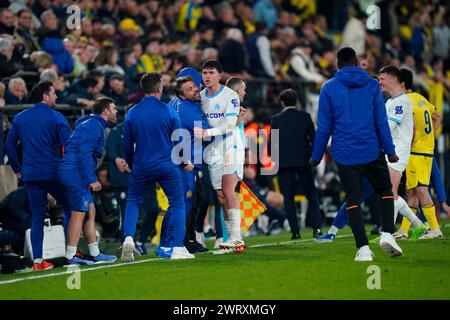 Villarreal, Spanien. März 2024. Leonardo Balerdi von Olympique Marseille feiert das Tor beim Achtelfinale zwischen Villarreal CF und Olympique Marseille, das am 14. März 2024 im La Ceramica Stadion in Villarreal, Spanien, gespielt wurde. (Foto: Sergio Ruiz/PRESSINPHOTO) Credit: PRESSINPHOTO SPORTS AGENCY/Alamy Live News Stockfoto