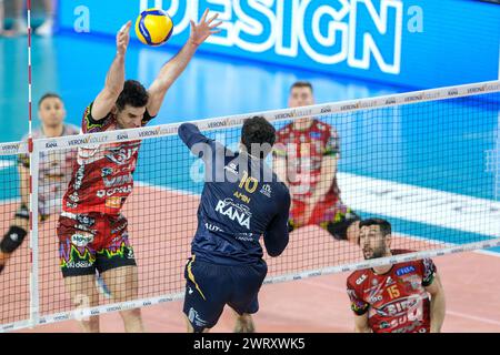 Wassim Ben Tara während des Spiels zwischen Rana Verona und SIR Susa VIM Perugia, dem zweiten Spiel der Viertelfinale-Playoff-Serie der SuperLega Italian V Stockfoto