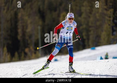 Canmore, Alberta, Kanada. März 2024. Tereza Vobornikova aus Tschechien in Aktion beim 7,5 km-SPRINT der Frauen beim BMW IBU World Cup Biathlon 2024 Canmore. Quelle: Jozef Karoly/Alamy Live News. Stockfoto