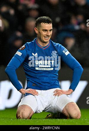 Glasgow, Großbritannien. März 2024. Tom Lawrence von den Rangers beim Achtelfinale der UEFA Europa League im Ibrox Stadium, Glasgow. Der Bildnachweis sollte lauten: Neil Hanna/Sportimage Credit: Sportimage Ltd/Alamy Live News Stockfoto