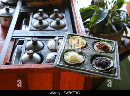 Schwimmender Markt in Lembang, nördlich von Bandung City in West-Java, Indonesien. Ein beliebter Ort für einheimische Touristen. Stockfoto