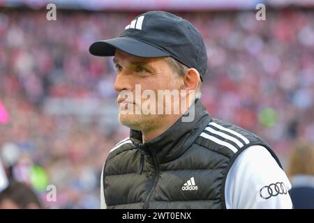 MÜNCHEN – 9. MÄRZ: Trainer Thomas Tuchel vom FC Bayern München beim Bundesliga-Spiel zwischen dem FC Bayern München und dem 1. MÄRZ. FSV Mainz 05 in der Allianz Arena am 9. März 2024 in München.240309 SEPA 24 037 - 20240310 PD0793 Stockfoto