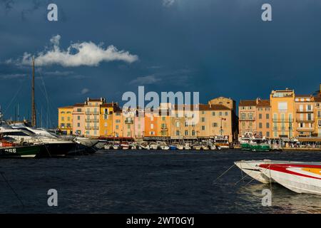 Hafen, St.. Tropez, Departement Var, Cote d'Azur, Provence-Alpes-Cote d'Azur, Südfrankreich, Frankreich Stockfoto