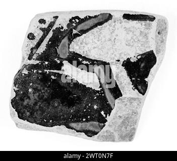 Krater-Fragment Der Rotfigurigen Dachsäule. Unbekanntes 5. Jahrhundert v. Chr. aus dem Oberkörper (unterer Abschnitt des über die Schulter verlaufenden Zungen nur sichtbar). Oberfläche verschlissen und schwer zu entziffern. Innen, schwarz mit breitem, reserviertem Band. Stockfoto