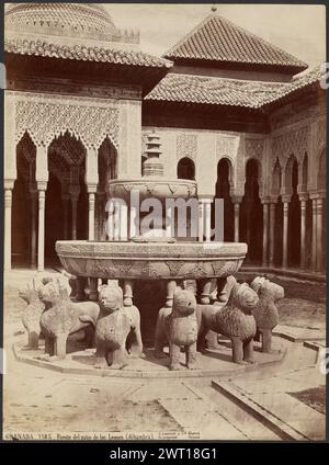 Brunnen im Hof der Löwen, Alhambra. (Fuente del Patio de los Leones, Alhambra). Juan Laurent, Fotograf (Französisch, 1816 - 1886) 1870 Stockfoto