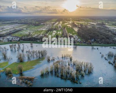 Luftaufnahme der Elbhochwasserebene bei Hochwasser im Dezember 2023, Deutschland, Mecklenburg-Vorpommern, Boizenburg Stockfoto