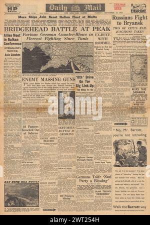 1943 Daily Mail berichtet über die Rote Armee in Brjansk und die Schlacht um Neapel Stockfoto