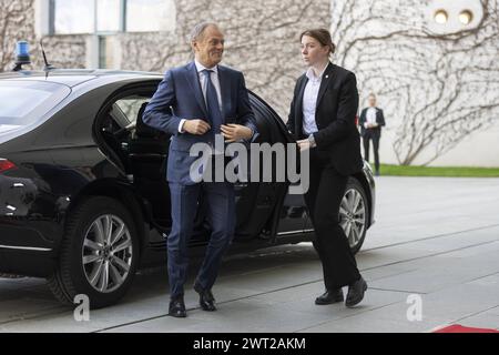 Bundeskanzler Olaf Scholz SPD begruesst Donald Tusk, Ministerpraesident von Polen, im Bundeskanzleramt in Berlin, 15.03.2024. Berlin Deutschland *** Bundeskanzler Olaf Scholz SPD begrüßt Donald Tusk, Premierminister Polens, im Bundeskanzleramt in Berlin, 15 03 2024 Berlin Deutschland Copyright: xLorenzxHuterxphotothek.dex Stockfoto