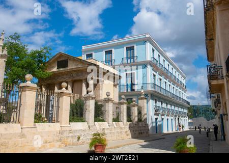 El Templete ist ein Tempel zum Gedenken an die erste Stadt, die in Havanna erbaut wurde. Es liegt an der Calle Barillo Street an der Plaza de Armas in Old Havanna (La Habana Vie Stockfoto