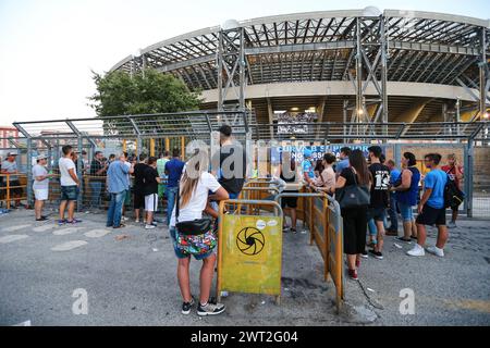 Außenansicht des San Paolo Stadions vor einem Fußballspiel. Stockfoto