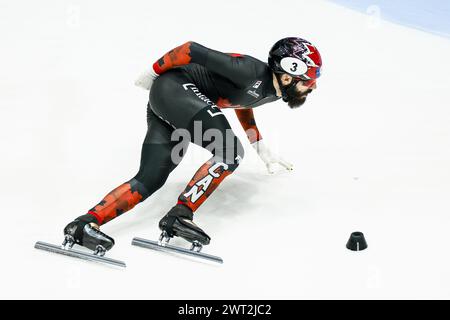 ROTTERDAM - Steven Dubois (CAN) während der 500-Meter-Rennen der Männer bei den Kurzstreckenweltmeisterschaften in Ahoy. ANP KOEN VAN WEEL Stockfoto