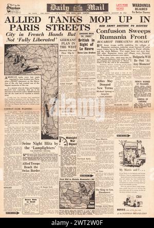 1944 Daily Mail-Titelseite meldet, dass alliierte Panzer Paris betreten Stockfoto