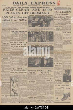 1944 Daily Express-Titelseite berichtet von Bombenangriffen der Alliierten, Cordell Hull tritt zurück und Sir Harold Alexander machte einen Feldmarschall Stockfoto