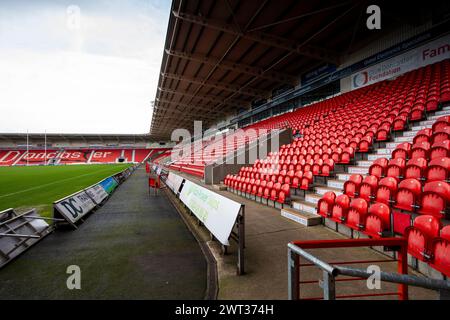 Das Eco-Power Stadium (ehemals Keepmoat Stadium) ist ein Mehrzweckstadion in Doncaster, England, mit einer Kapazität von 231 Personen. Der Bau kostete etwa 20 Millionen Pfund, als Teil des größeren Lakeside Sports Complex, in dem er sich befindet, der insgesamt etwa 32 Millionen Pfund kostete und von Doncaster Rovers, Doncaster Rugby League Club und Doncaster Rovers Belles Ladies Football Club genutzt wird. Stockfoto