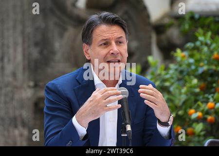 Der politische Führer der 5-Sterne-Bewegung, Giuseppe Conte, während der Pressekonferenz zur Präsentation des Kandidaten für den Bürgermeister von Neapel, GA Stockfoto