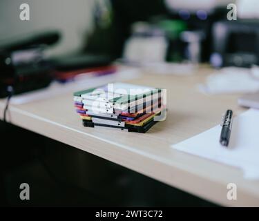 Disketten, die in den 1980er und 1990er Jahren für die Speicherung und Sicherung von Dateien auf Heim- und Business-PCs verwendet wurden Stockfoto