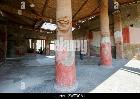 Eine Innenansicht des Hauses des Edelsteins, in den archäologischen Ausgrabungen von Herculaneum, gerade nach der Restaurierung eröffnet. Stockfoto